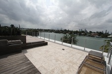 Enlarge photo 64