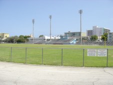  SPORTS/RUNNING TRACKS