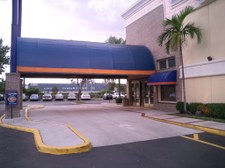  SPORT BARS /BOWLING ALLEY & POOL