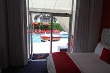 Enlarge photo 13