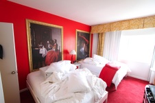 Enlarge photo 32