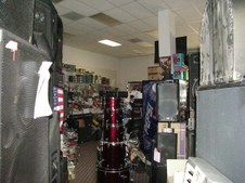MUSIC STORES/RECORDING STUDIOS