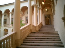 Enlarge photo 89