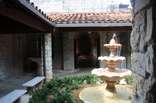 Enlarge photo 68