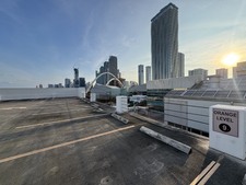 Enlarge photo 86