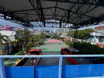 Enlarge photo 52