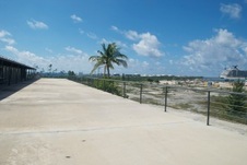  BAHAMAS/WEST END