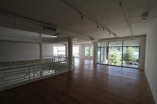 Enlarge photo 56