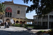 Enlarge photo 297