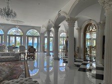 Enlarge photo 203