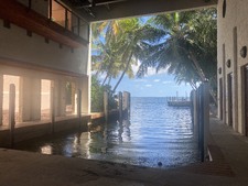 Enlarge photo 422