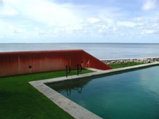 Enlarge photo 353