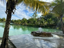 Enlarge photo 180