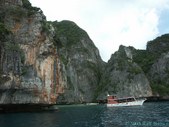 Enlarge photo 24