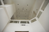 Enlarge photo 68