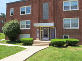 Stoop:  Broad Ripple Apartments