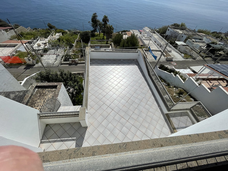Enlarge photo 44