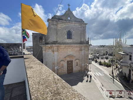 Enlarge photo 52