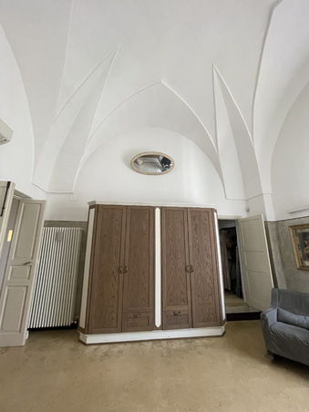 Enlarge photo 37
