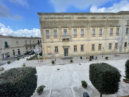 Enlarge photo 23