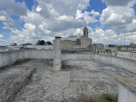 Enlarge photo 33