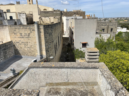 Enlarge photo 49