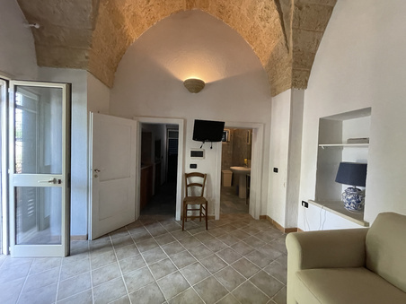 Enlarge photo 106