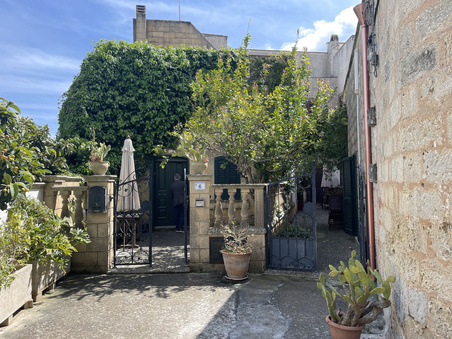 Enlarge photo 117