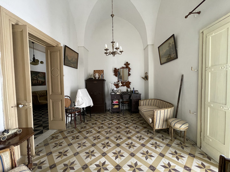 Enlarge photo 56