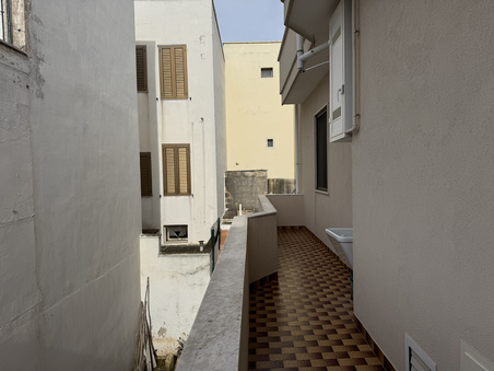 Enlarge photo 37