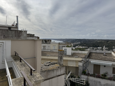 Enlarge photo 57