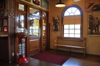 Enlarge photo 2