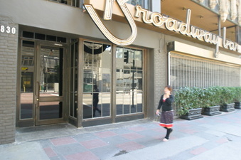 BROADWAY BAR