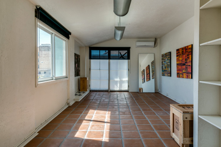 Enlarge photo 16