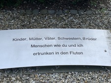 Enlarge photo 48
