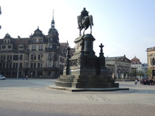 Enlarge photo 126