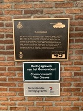 Enlarge photo 401