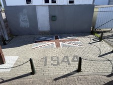 Enlarge photo 144