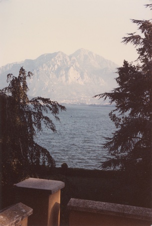 Enlarge photo 2