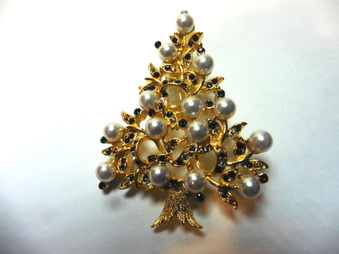 TreeBrooch