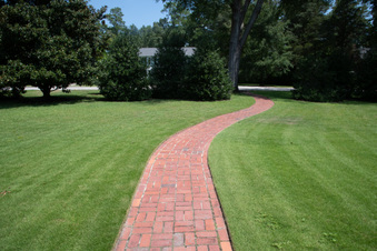 Backyard Garden-Lord Home