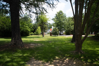Enlarge photo 12
