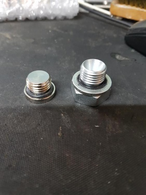S%20line%20plug%201.jpg