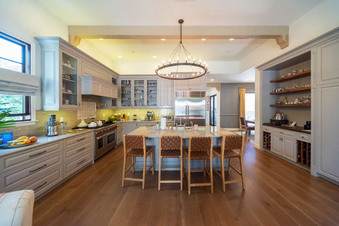 CAST_ShermanOaks_13341