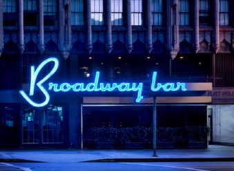 Broadway b/t 8th and 9th