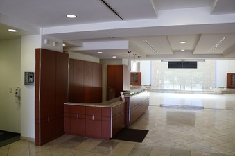 :Location Portal 2000 W 190th