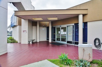 RTR HAWAIIAN GARDENS