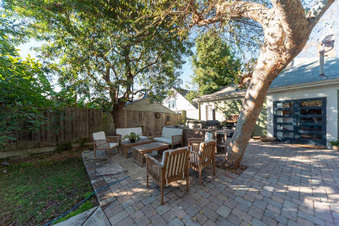 Cast 12643 Angelino Heights