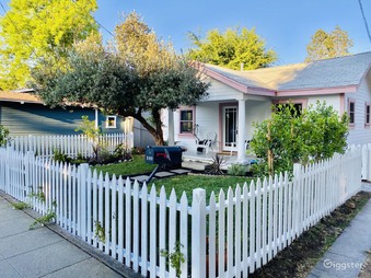 Giggster. Highland Park Craftsman