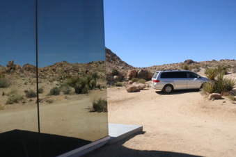 Mirror or Invisible House